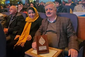 تقدیر از کتاب هشت رود &laquo;محمدکاظم کاظمی&raquo; در جشنواره شعر فجر + فیلم
