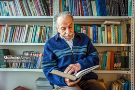 اقبال بلند همسایگان | گپ&zwnj;وگفتی با صاحب یک کتابخانه شخصی که به هم&zwnj;محله&zwnj;ای&zwnj;هایش کتاب امانت می&zwnj;دهد