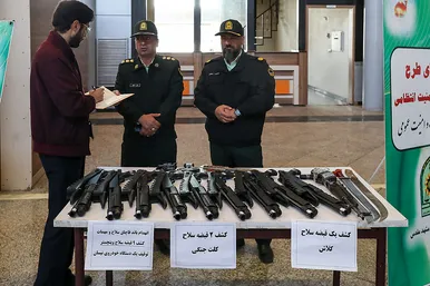 نمایشگاه کشفیات پلیس در طرح 