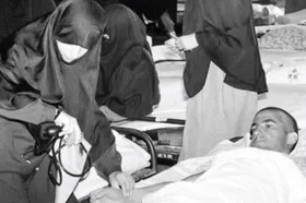 قصه یک عکس | روایت پرستاری که امنیت امروز دختران را با زخم&zwnj;های دیروز خرید