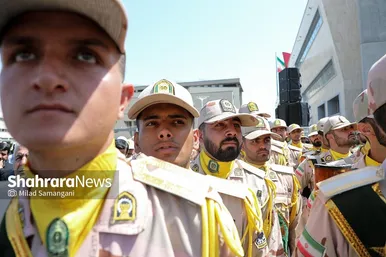 تشییع پیکر شهدای حادثه تروریستی سراوان در مشهد