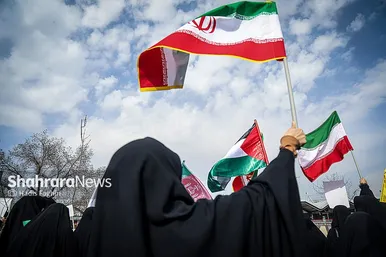 گزارش تصویری | تجمع دانشجویان مقابل دانشگاه فردوسی (۱۰ اسفند ۱۴۰۴)