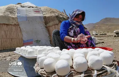 مادرانِ آبادی