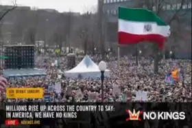 ویدیو | سناتور مطرح آمریکایی در تظاهرات &laquo;نه به پادشاهان&raquo;: ۴۹۸ مدرسه در ایران بمباران شده است