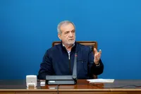 تاکید پزشکیان بر ضرورت اتخاذ رویکرد و حرکت جهادی برای حل مشکلات کشور