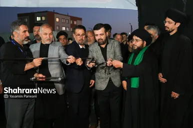 عکس‌هایی از نمایشگاه «عرفات تا فرات» در محله گلشهر مشهد