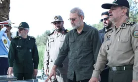 لاریجانی از موزه ملی انقلاب اسلامی و دفاع مقدس بازدید کرد