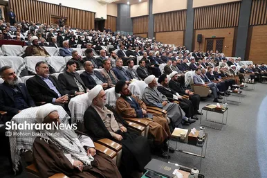 گزارش تصویری | بدرقه پیکر شهید گمنام دفاع مقدس در همایش سالیانه بسیجیان در مشهد
