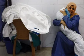 &laquo;زنی با یک دختر مرده در غزه&raquo; برنده جایزه عکس سال WorldPressPhoto شد
