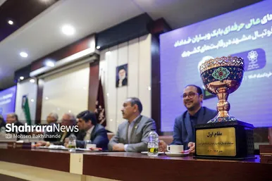 گزارش تصویری | مراسم تجلیل شهرداری از افتخارآفرینان فوتبال پایه مشهد در کشور