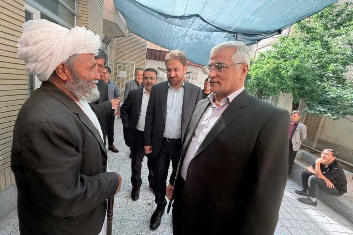 بازدید معاون امنیتی انتظامی استاندار خراسان رضوی از دفاتر کفالت اتباع خارجی در مشهد