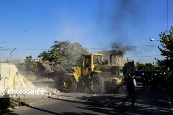 دیوار حائل شهرک پردیس و شهرک شهید بهشتی مشهد تخریب شد