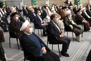 دیدار جمعی از مسئولان نظام و مهمانان شرکت کننده در کنفرانس وحدت اسلامی با رهبر معظم انقلاب