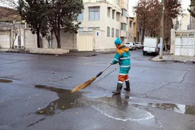 آماده&zwnj;باش هزار پاکبان هم&zwnj;زمان با شروع بارندگی&zwnj;ها از شب گذشته در مشهد (۱۷ دی ۱۴۰۲)