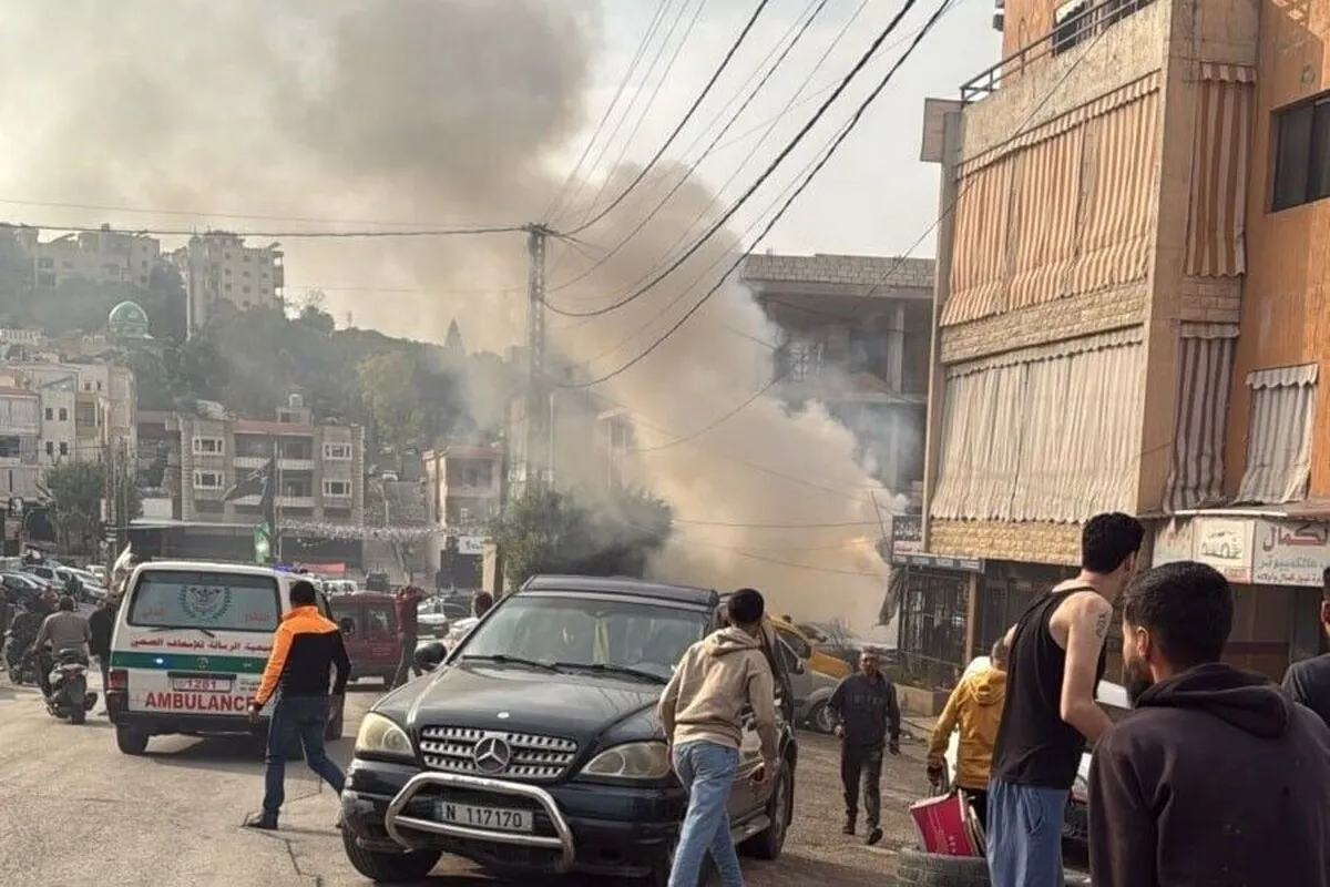 حمله اسرائیل به یک خودرو در جنوب لبنان (۲۲ آبان ۱۴۰۴)