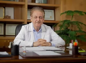 ماجرای دیده شدن کرم در ماسک&zwnj;&zwnj;ها و واکنش دکتر مردانی به آن + فیلم