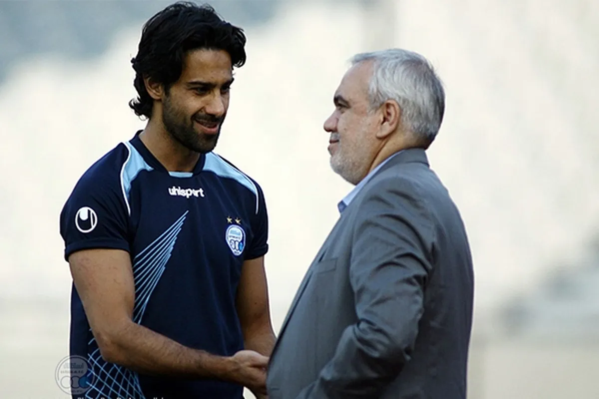 حضور «فرهاد مجیدی» در استقلال تکذیب شد