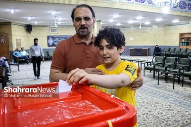 عکس‌هایی از مرحله دوم انتخابات چهاردهمین دوره ریاست‌جمهوری در مشهد (۶)