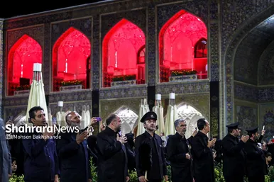 شام غریبان حسینی در حرم مطهر رضوی