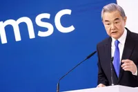چین: ادامه رویارویی، بازار‌های انرژی جهانی و امنیت رفت و آمد از تنگه هرمز را به خطر انداخته است