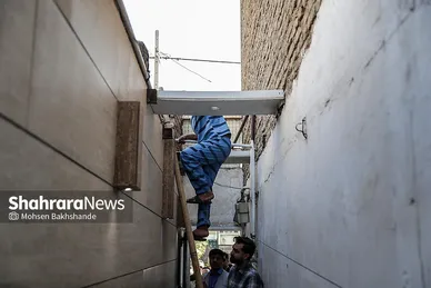گزارش تصویری | بازسازی قتل مرد جوان به دست برادر همسرش در حوالی پایانه مسافربری مشهد