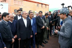 کارخانه احیای مستقیم شماره ۲ شرکت جهان فولاد سیرجان با حضور پزشکیان افتتاح شد