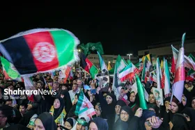 گزارش تصویری | بیعت مهاجران افغانستانی با حضور در عرصه میدان شهدای مشهد با رهبر انقلاب اسلامی
