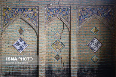 عکس‌هایی از ترک‌های مسجد سید اصفهان