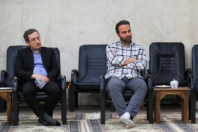 دیدار مسئولان و خبرنگاران شهرآرا با امام جمعه مشهد