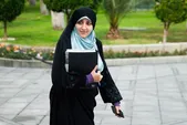 ضرورت به رسمیت شناختن مرخصی قاعدگی برای دختران محصل