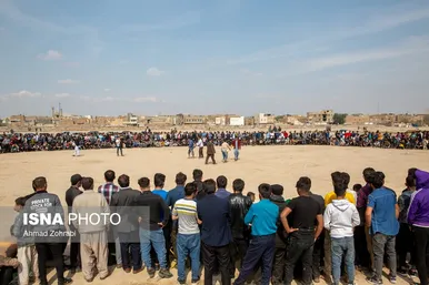 مسابقات کشتی سنتی افغانستانی‌ها به مناسبت نوروز در قم