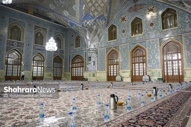 گزارش تصویری | ضیافت افطار در حرم مطهر رضوی