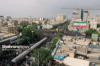 عکس‌هایی از مراسم تشییع پیکر شهدای خدمت در مشهد (۱)