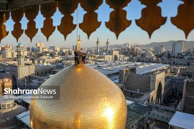 آئین اذن عزای حسینی و تعویض پرچم گنبد حرم مطهر رضوی