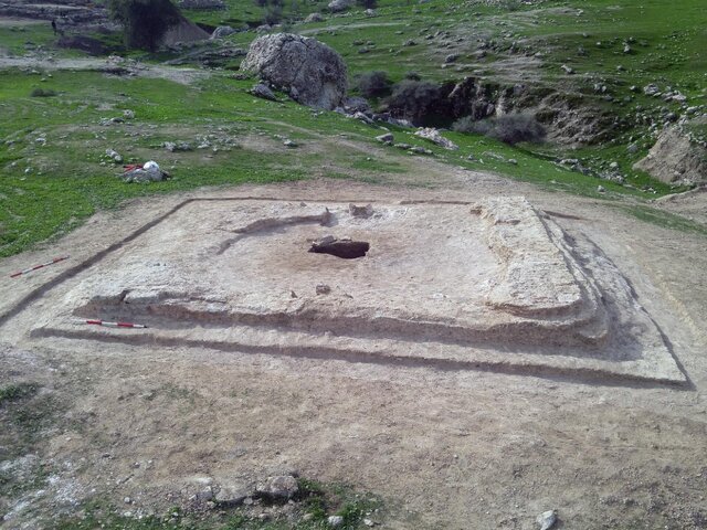 کشف گور باستانی یک نوزاد در کف خانه + تصاویر
