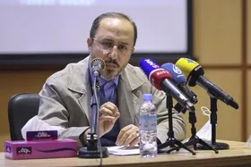 خلجی: وحشیانه&zwnj;ترین سرکوب اروپایی در فرانسه رخ داده است&nbsp;