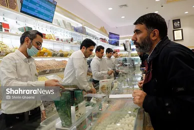 گزارش تصویری | بازار شب یلدا در مشهد