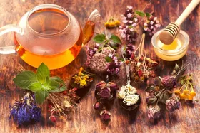 آیا دمنوش&zwnj;ها واقعاً بدن را از سموم پاک می&zwnj;کنند؟