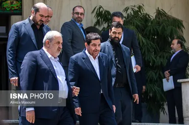 عکس‌هایی از حاشیه آخرین جلسه هیات دولت سیزدهم