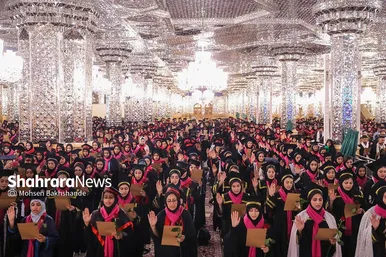 عکس‌هایی از مراسم دانش‌آموختگی دانشجویان علوم پزشکی سراسر کشور در حرم امام‌رضا(ع)