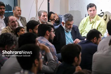 آغاز به کار ستاد‌های مرکزی انتخاباتی سعید جلیلی و مسعود پزشکیان در مشهد