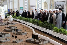 بازدید رئیس بعثه مقام معظم رهبری از نمایشگاه &laquo;در آستان بقیع&raquo;