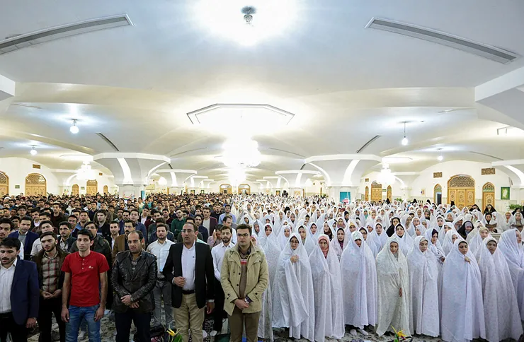 آغاز زندگی مشترک ۱۳۲ زوج جوان از کنار حرم مطهر رضوی
