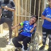 تجمع هواداران استقلال مقابل وزارت ورزش و جوانان