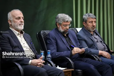 دیدار خبرنگاران و اصحاب رسانه با آیت الله علم الهدی به مناسبت روز خبرنگار