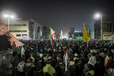اجتماع بزرگ حمایت از کودکان غزه در عرصه میدان شهدا مشهد