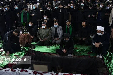 مراسم تدفین پیکر مطهر سه شهید گمنام در میدان شهدا مشهد