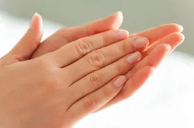 استفاده از کرم&zwnj;های مرطوب کننده، جذب ویروس کرونا را افزایش می&zwnj;دهد؟
