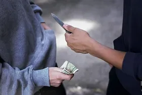 زورگیری چه محکومیتی در پی دارد؟