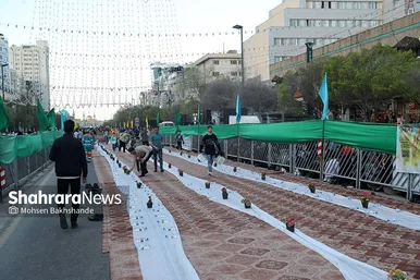 عکس| سفره افطار ۶ کیلومتری مشهدی‌ها در شب میلاد امام حسن مجتبی(ع)